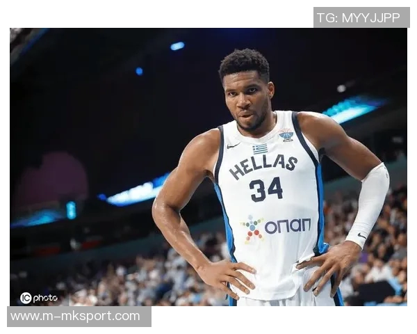 字母哥盛赞罗林斯自信心提升未来必将成为球队的重要一员 字母哥盛赞罗林斯自信心提升未来必将成为球队的重要一员