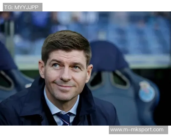 杰拉德称赞罗伊基恩被低估认为他在多个方面展现强大实力 杰拉德称赞罗伊基恩被低估认为他在多个方面展现强大实力