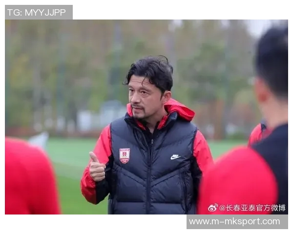 长春气温骤降却挡不住亚泰将士训练热情奋勇备战新赛季 长春气温骤降却挡不住亚泰将士训练热情奋勇备战新赛季