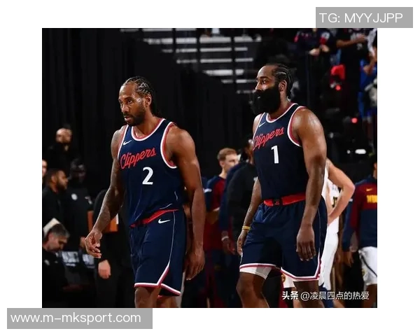 帕金斯揭秘詹姆斯对哈登的影响与竞争态度的背后故事 帕金斯揭秘詹姆斯对哈登的影响与竞争态度的背后故事