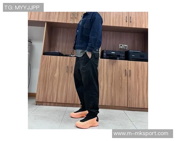 爱德华兹第三代签名鞋AE3即将发布夏季热潮再掀新风尚