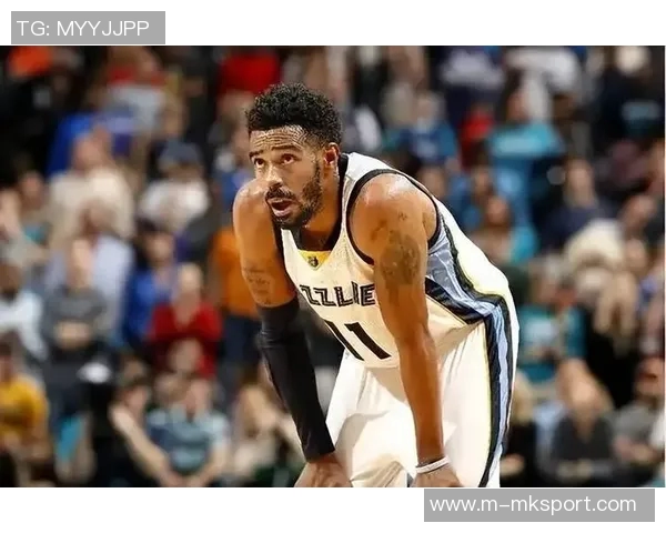 康利谈球队防守问题:进攻实力强大分散了防守注意力 康利谈球队防守问题:进攻实力强大分散了防守注意力